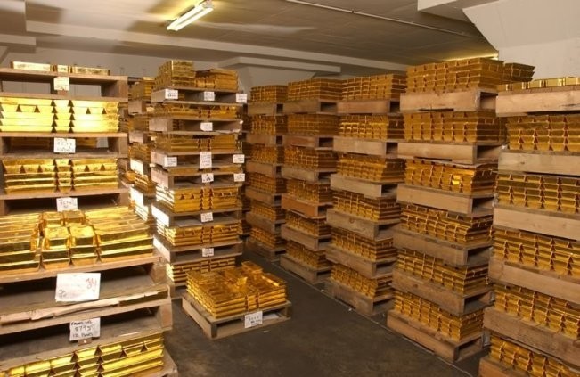 gold-bars-gold-nuggets-available-for-sale27-73-799-4524-big-0